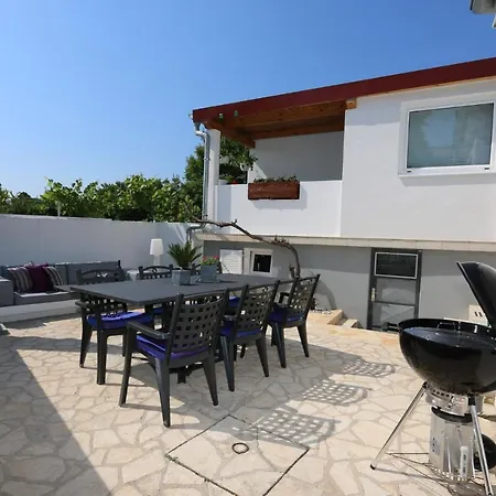 In Silo/insel Krk 13443 Apartment
