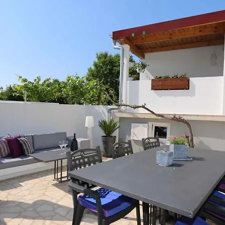 In Silo/insel Krk 13443 Apartment *