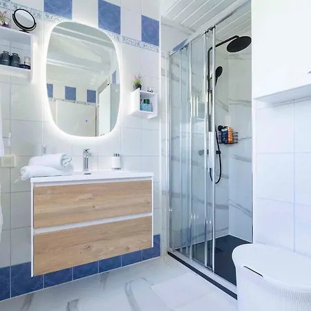Apartment In Silo/insel Krk 13443